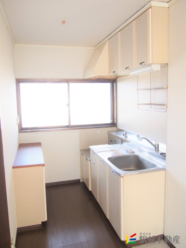 キッチン　キッチン収納付きで便利♪