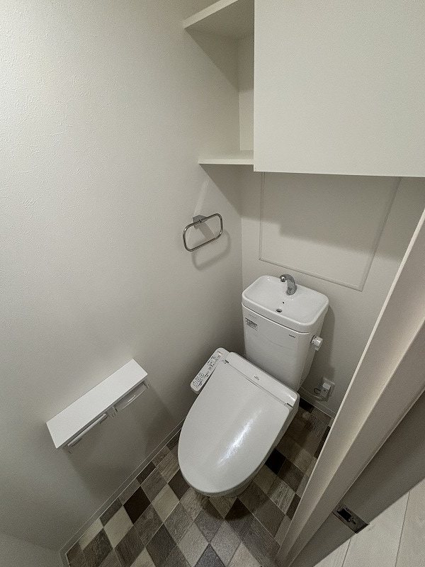 トイレ　反転タイプ※掲載情報と物件の現況が異なる場合、現況を優先する