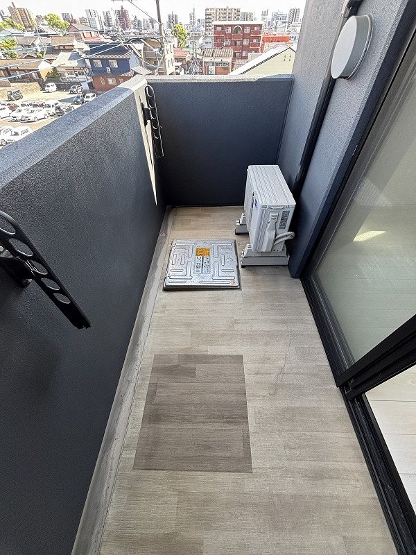 バルコニー　反転タイプ※掲載情報と物件の現況が異なる場合、現況を優先する