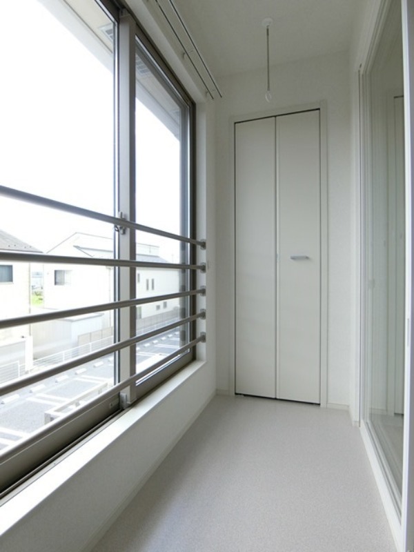 バルコニー　図面と現状に相違がある場合には現状を優先