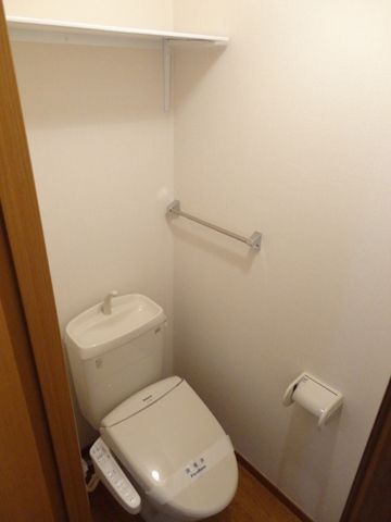 トイレ　☆うれしいウォシュレット付のトイレです☆