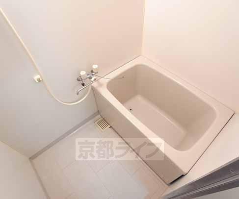 バス・シャワールーム　お風呂です。