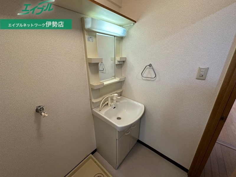 洗面設備　同物件別室写真