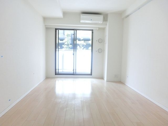 居室・リビング　★洋室８．８帖★