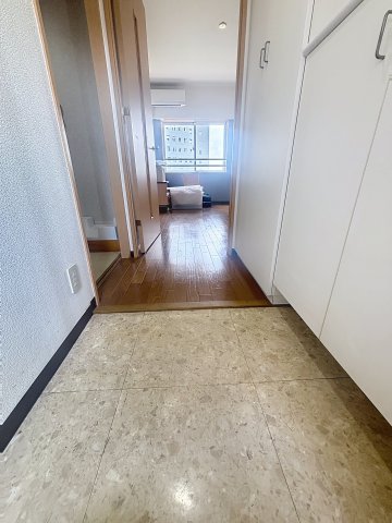 玄関　玄関部分