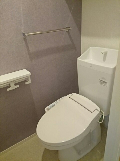 トイレ　シャワー付きトイレ