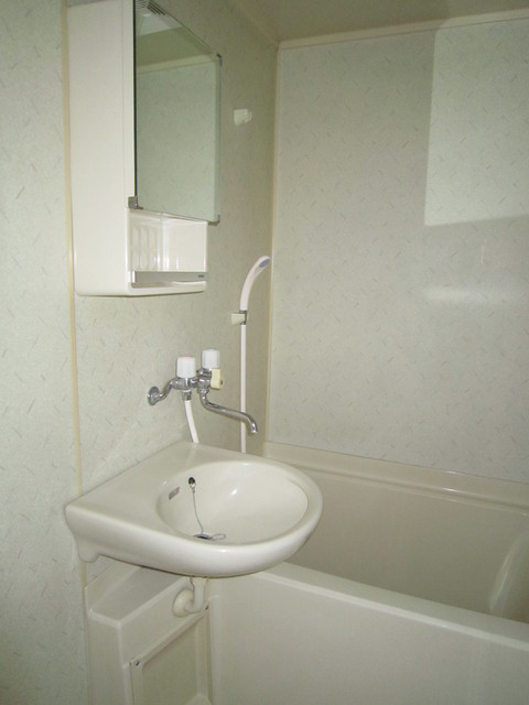 バス・シャワールーム　バスルーム