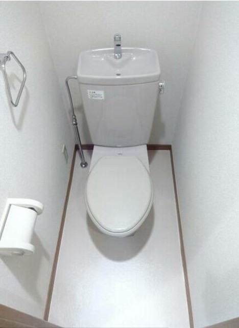 トイレ　トイレ