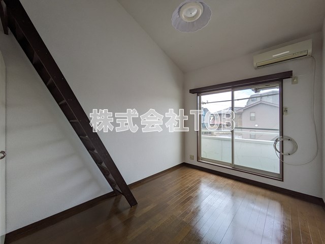 居室・リビング　6帖