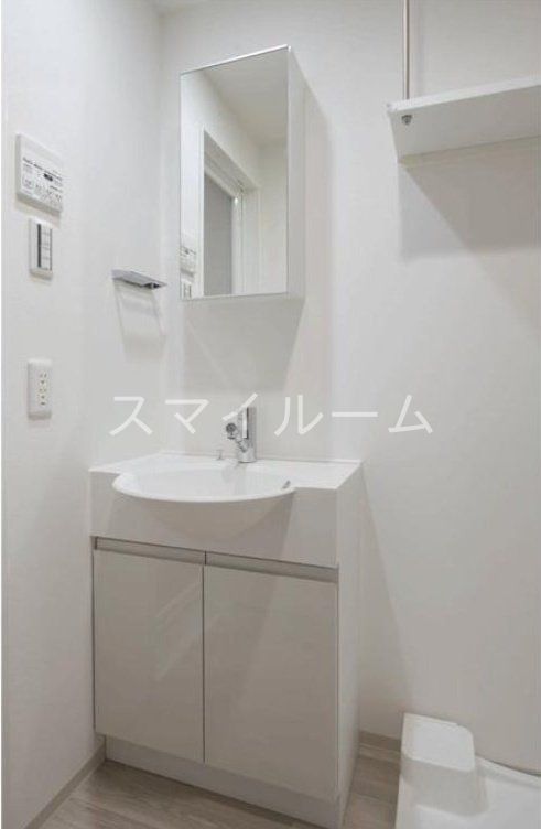 洗面設備　別部屋参考写真となります。