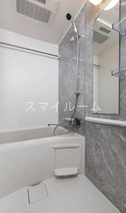 バス・シャワールーム　別部屋参考写真となります。