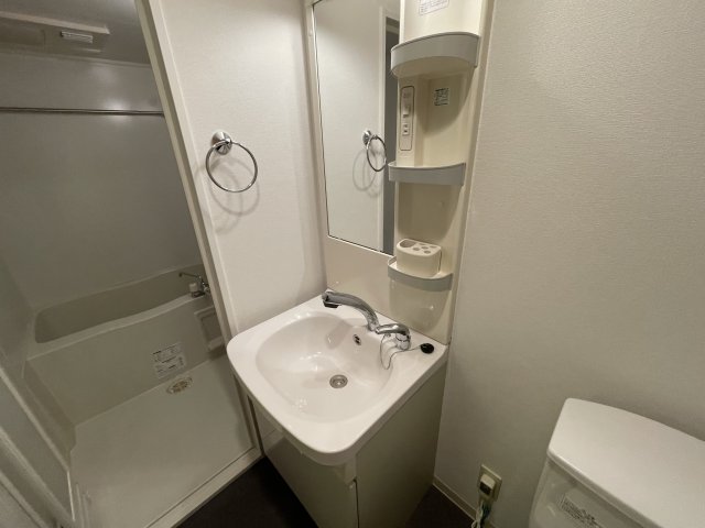 洗面設備　(参考)同マンション同間取り他部屋の写真