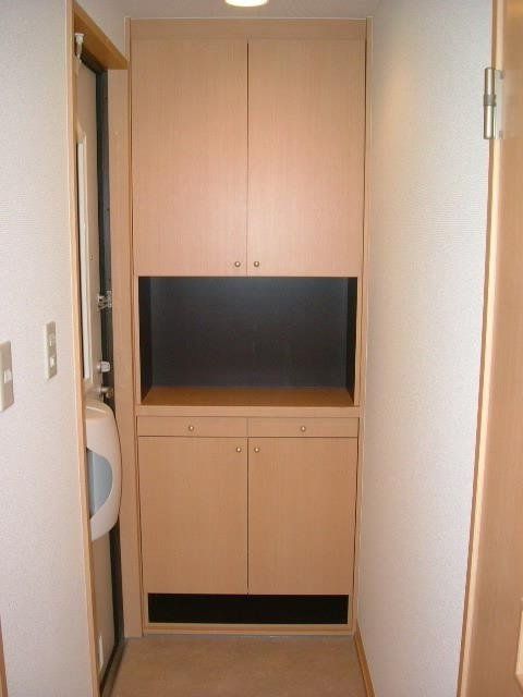 玄関　下駄箱あります