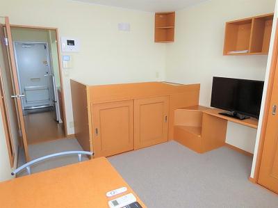 居室・リビング　ハイベッドタイプのお部屋です