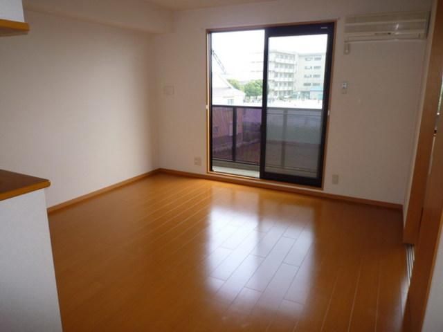 居室・リビング　※別号室参考写真です