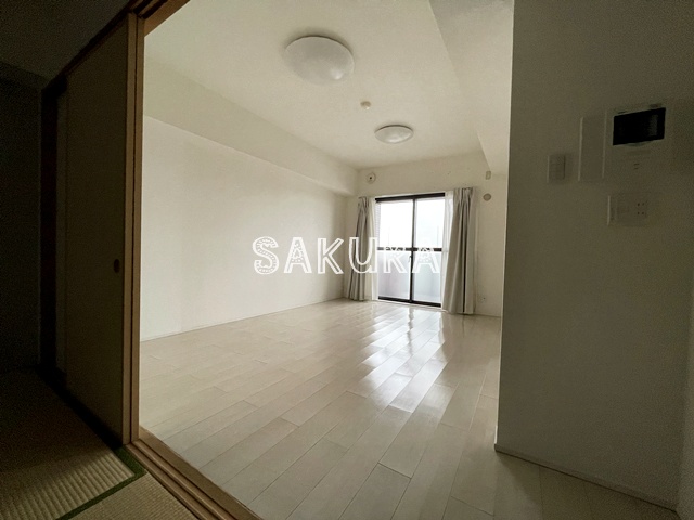 セキュリティ　女性の方でも安心のモニター付きオートロック♪