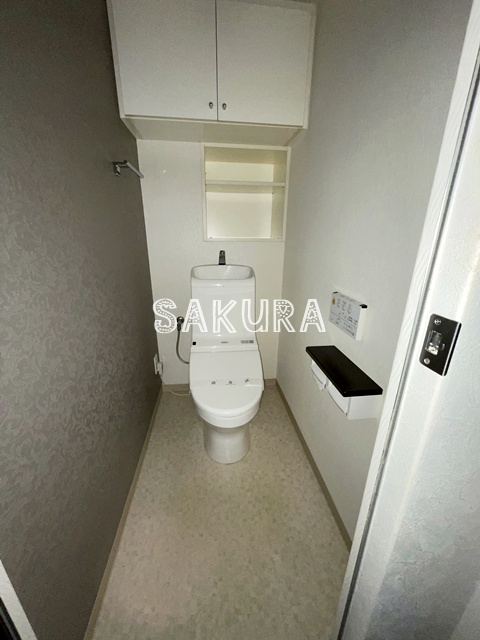 トイレ　嬉しい温水洗浄便座♪