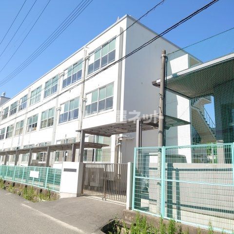 中学校　国立山口大学教育学部附属山口中学校（中学校）まで813m