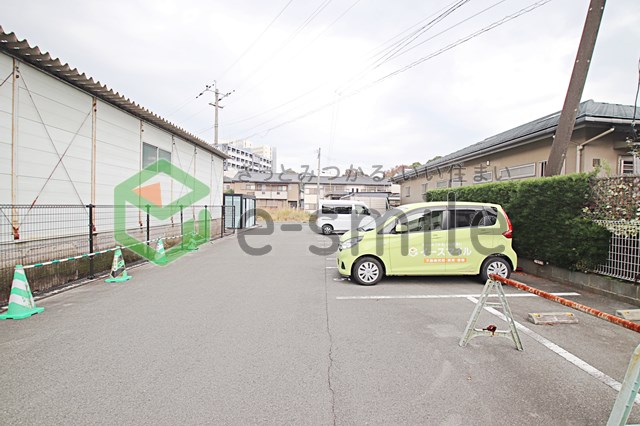 駐車場　駐車場完備です