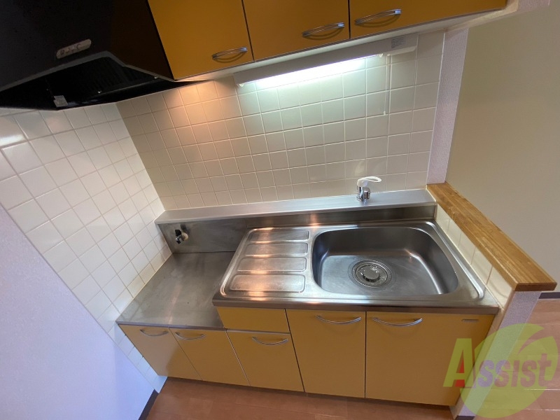 キッチン　こちらはキッチン。調理スペースもあり使いやすそうです。