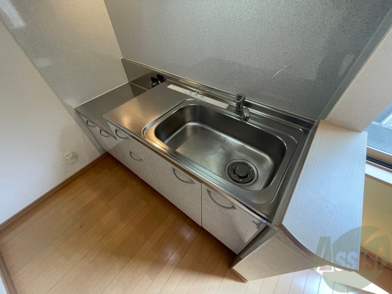 キッチン　ガスキッチンです。２口コンロが設置できます。