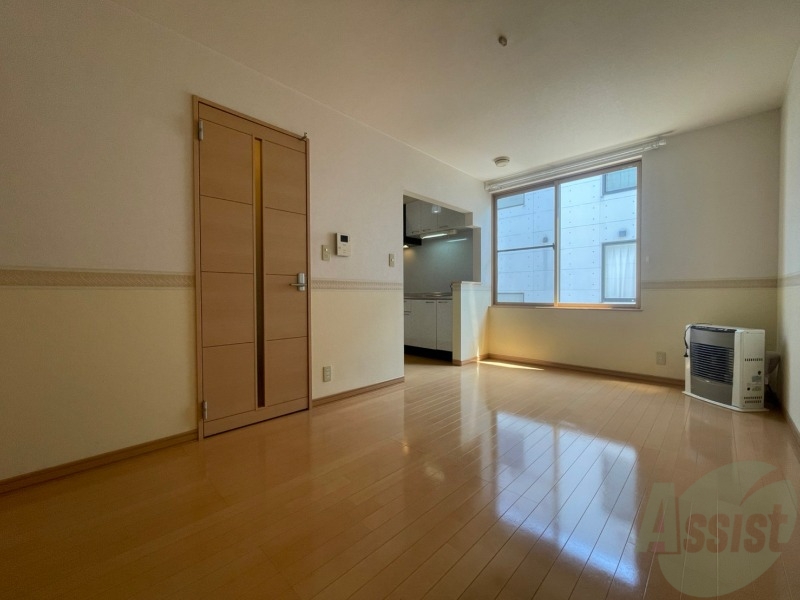 居室・リビング　広くてキレイなお部屋が広がっていて、充実した生活が送れそう。