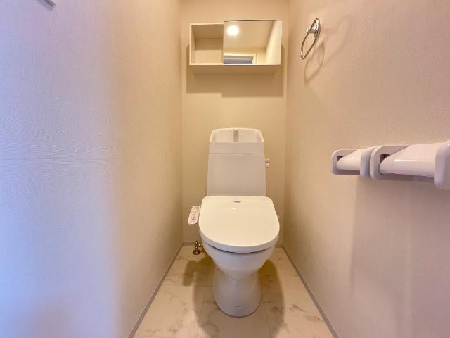 トイレ　シャワー付トイレ