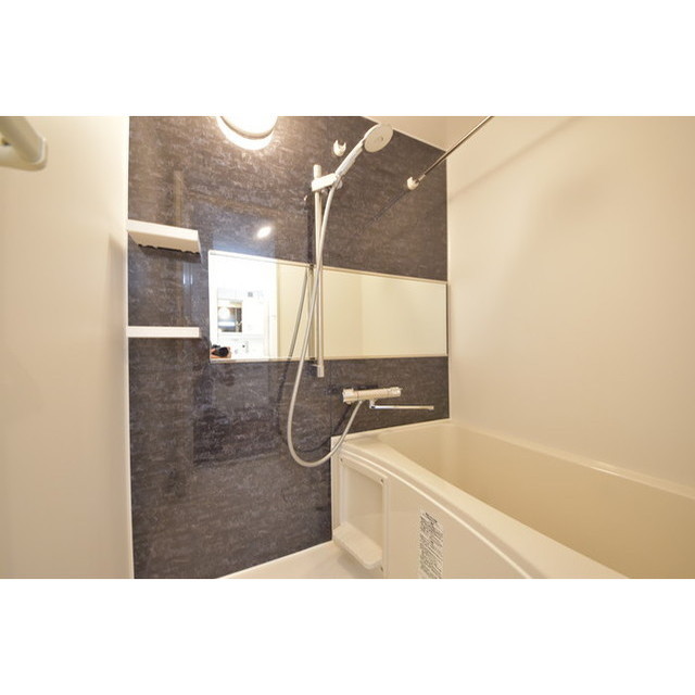 バス・シャワールーム　当社提携物件の為、どこよりも安く安心してご契約することが可能