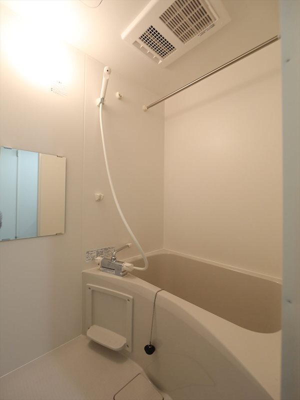 バス・シャワールーム　バスルーム　浴室暖房乾燥機付
