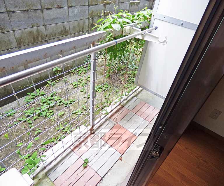 バルコニー　バルコニも広いです。