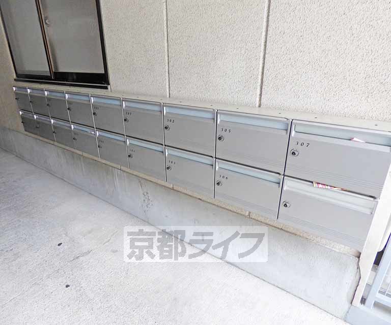 エントランス　エントランス部分です。