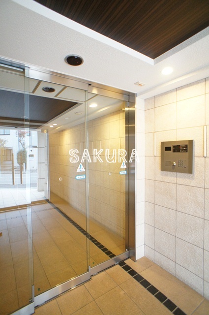 エントランス　毎日通るエントランスはこのようになっています♪