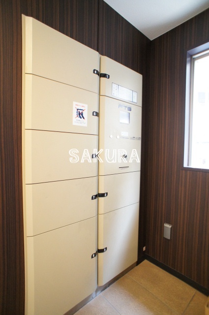 その他共有部分　不在時に便利な宅配ボックス付き♪