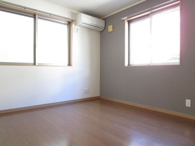 その他部屋・スペース　明るい洋室です