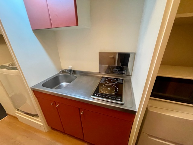 キッチン　設備・仕様は号室により異なる為、現況を優先いたします。