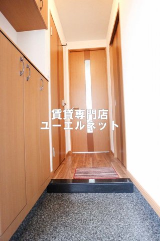 玄関　住まいの顔ともなる玄関