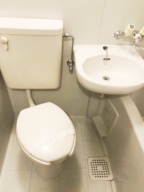 トイレ　別部屋同仕様タイプ