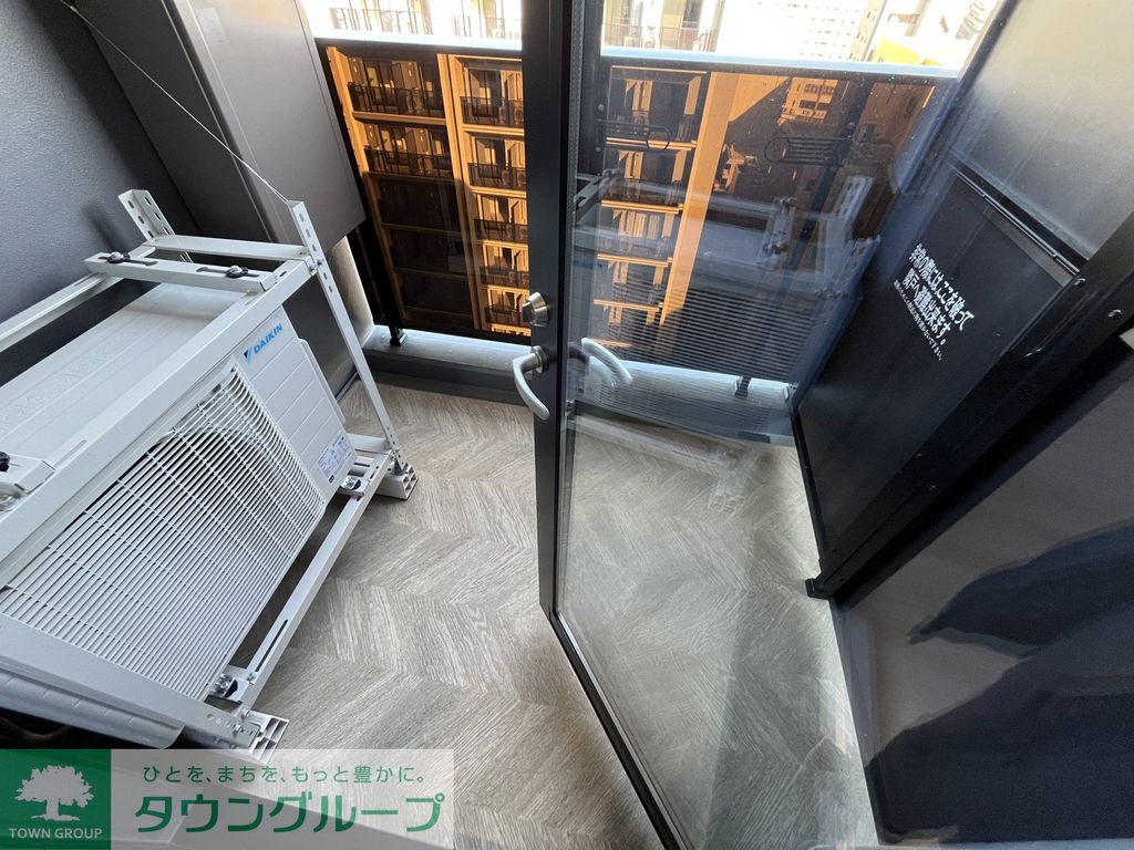 バルコニー　バルコニー