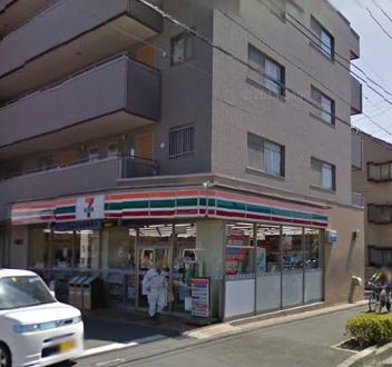 コンビニ　セブン－イレブン伊勢原池端店（コンビニ）まで51m