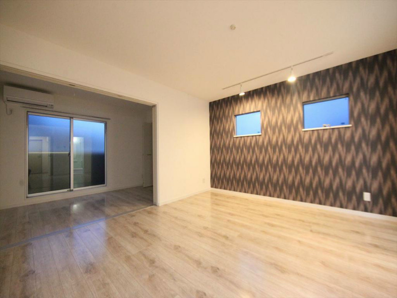 居室・リビング　ＬＤＫ12.2帖　洋室5.4帖　繋げて使用できます