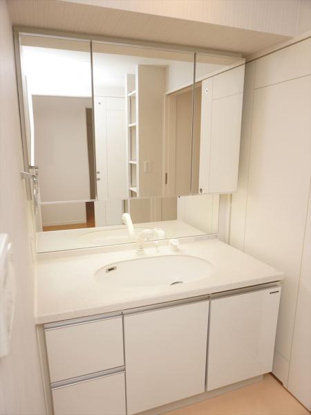 洗面設備　洗面所