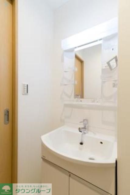 洗面設備　※写真は同タイプ住戸です。