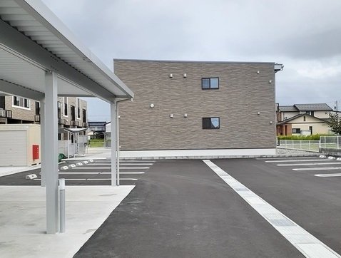 駐車場　駐車スペースもあります