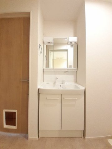 洗面設備　忙しい朝には欠かせない洗面所です