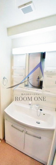洗面設備　洗面台です。