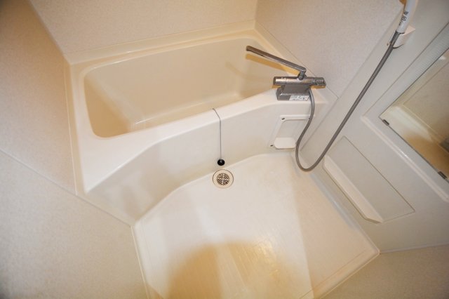 バス・シャワールーム　バストイレ別でおすすめです！