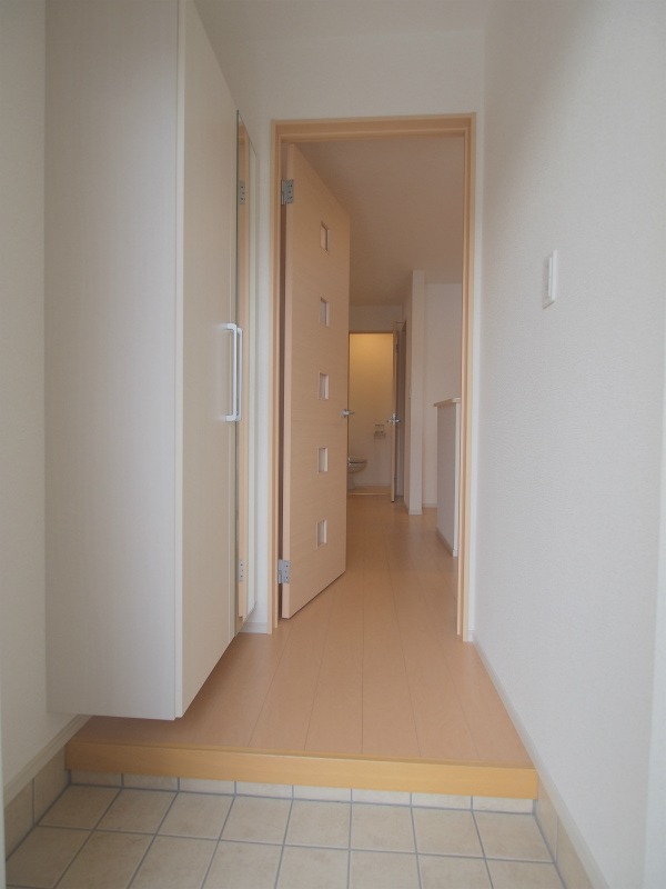 玄関　※参考画像です