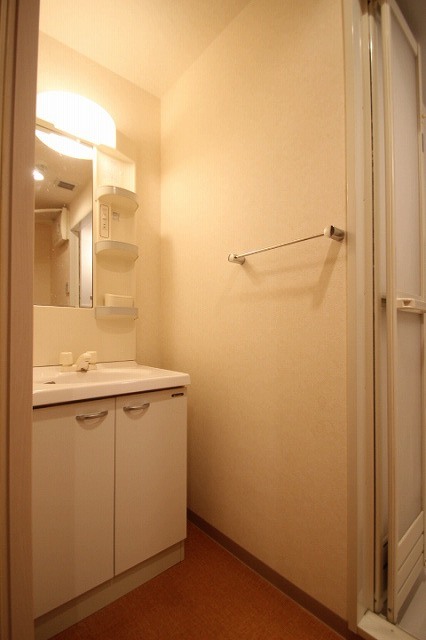 洗面設備　別号室の写真です（反転）