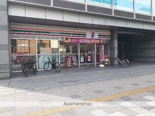 コンビニ　セブンイレブン（コンビニ）まで500m