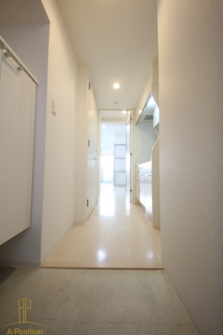 玄関　APRILE南森町